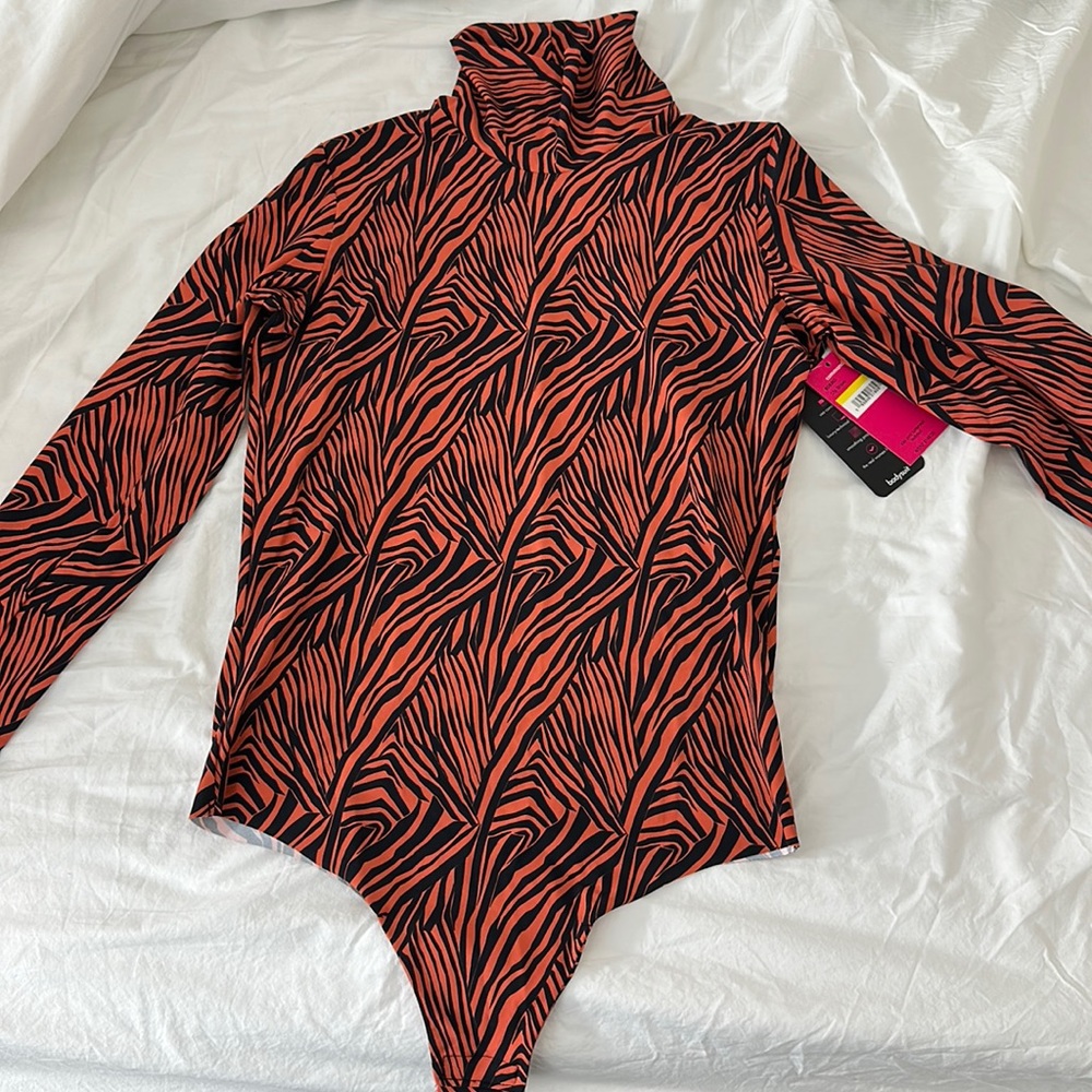 Commando Classic Printed Turtleneck Bodysuit w/ Thumbholes size medium NEW